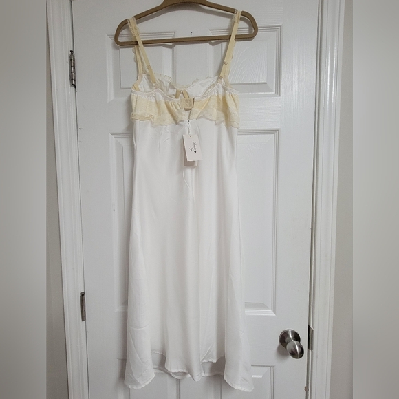 Amelie Teje NWT Sharona Dress Size Medium. - Picture 5 of 13